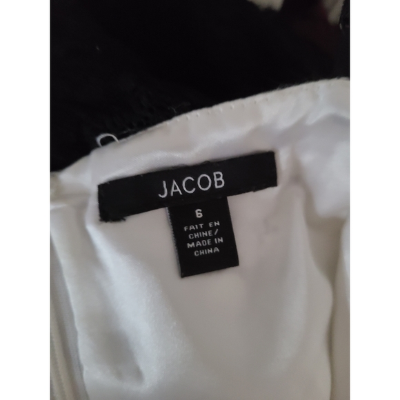 White lace dress - Picture 4 of 4